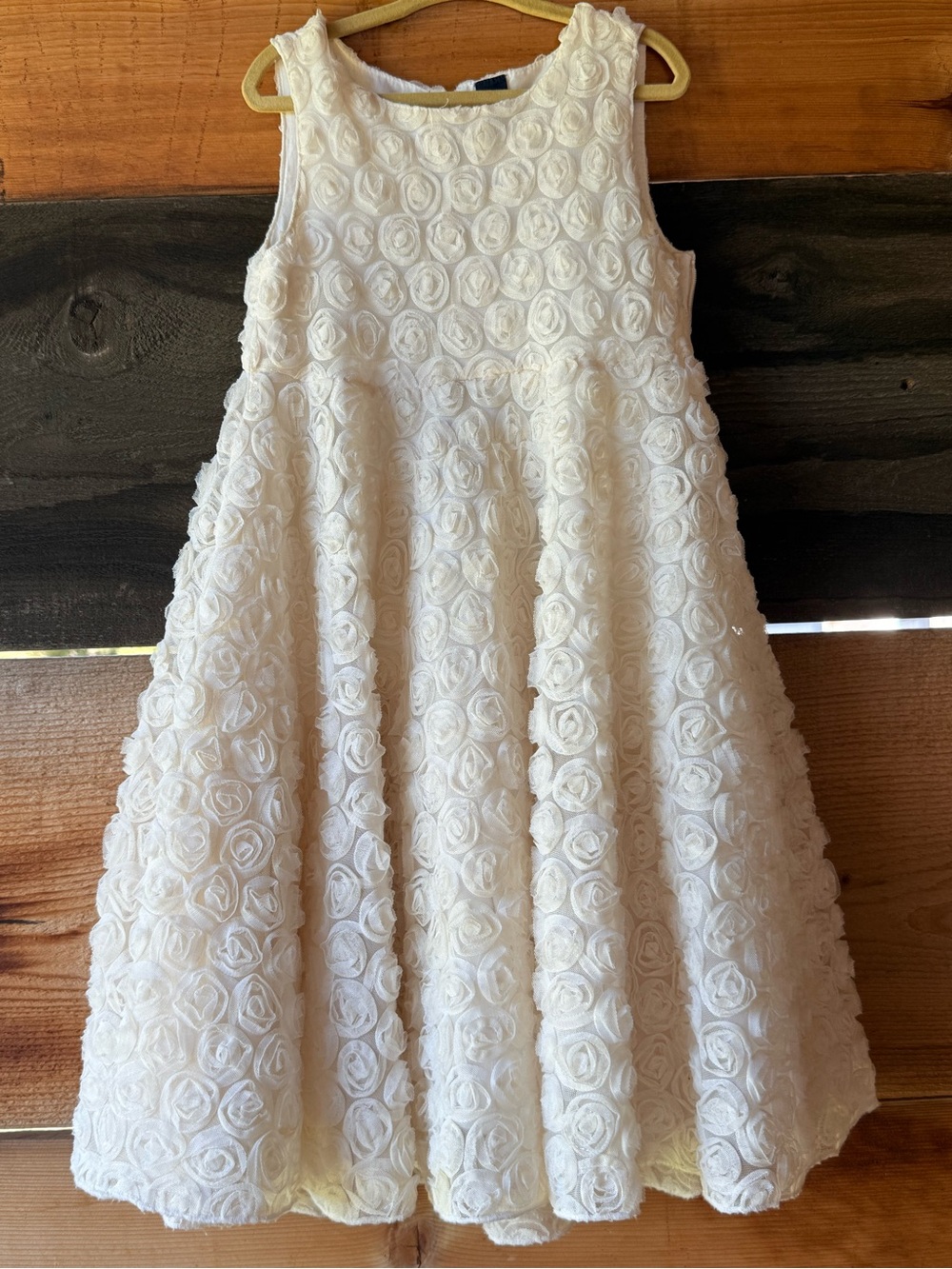 Baby Gap: Elegant Ivory summer Rosette Girls' Dress (size 5)